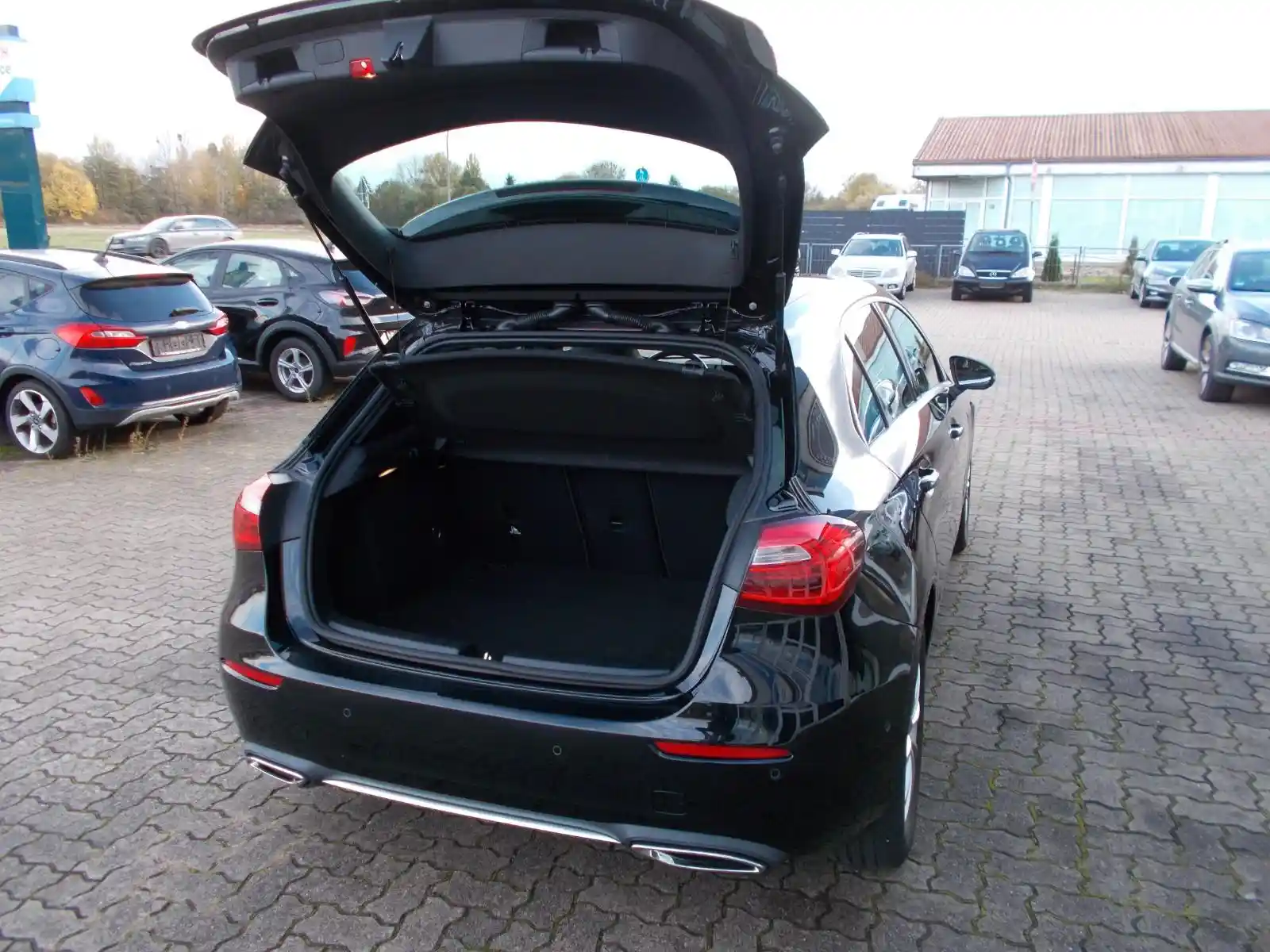 Mercedes-Benz A 200