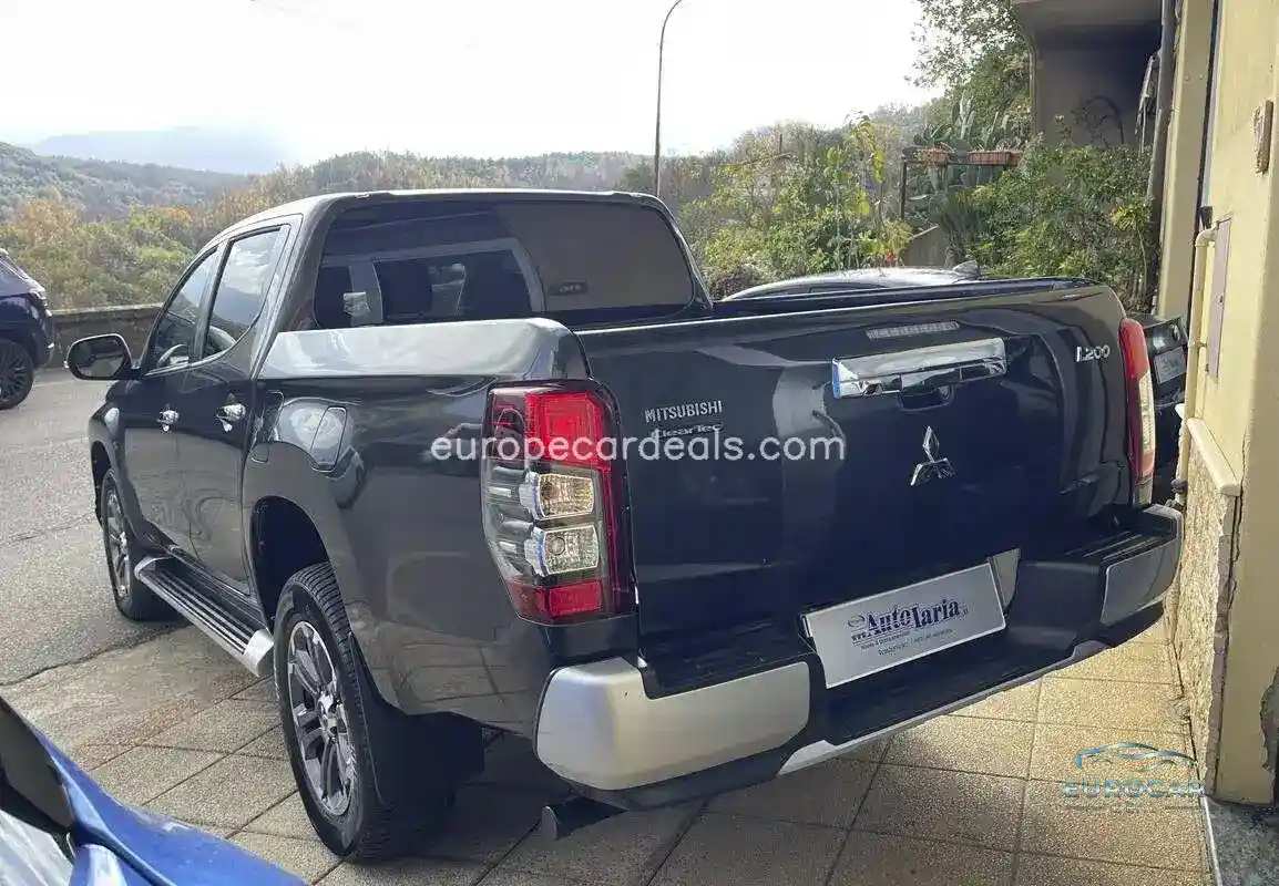 Mitsubishi L200