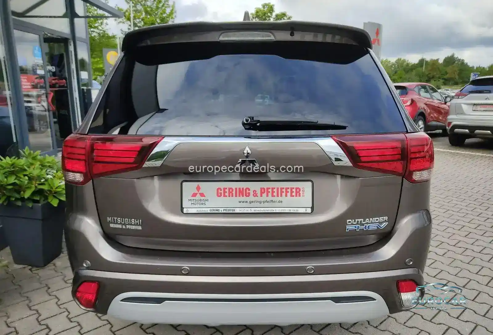 Mitsubishi Plug-in Hybrid Outlander