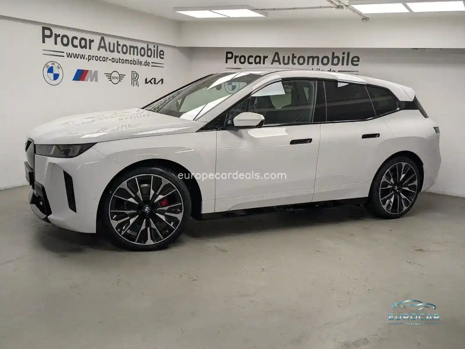 BMW iX