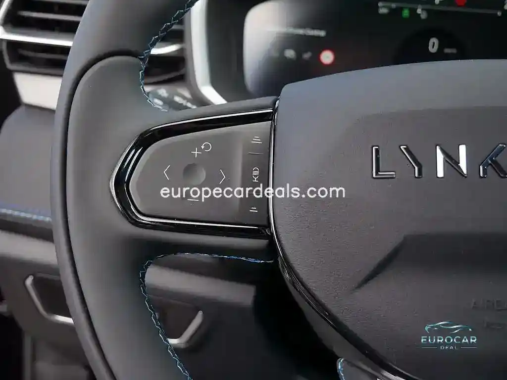Lynk&Co 01