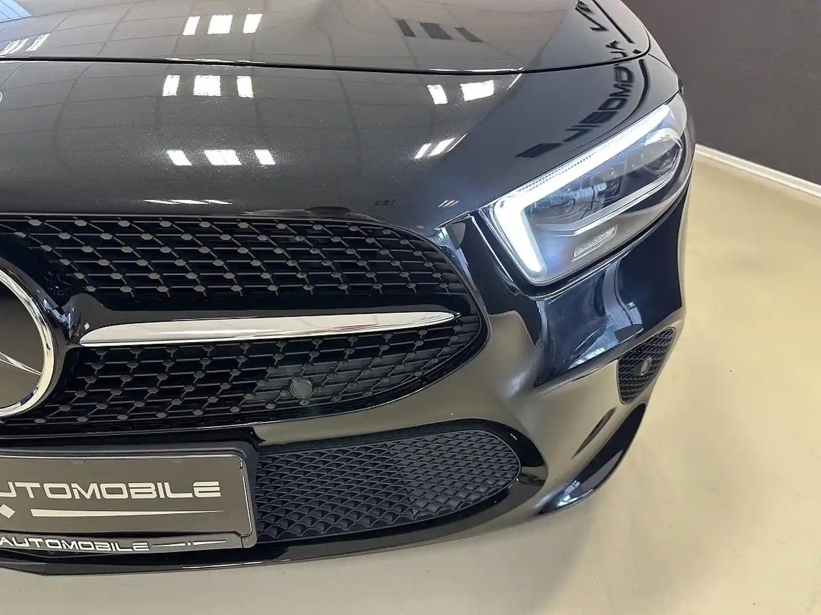Mercedes-Benz A 200