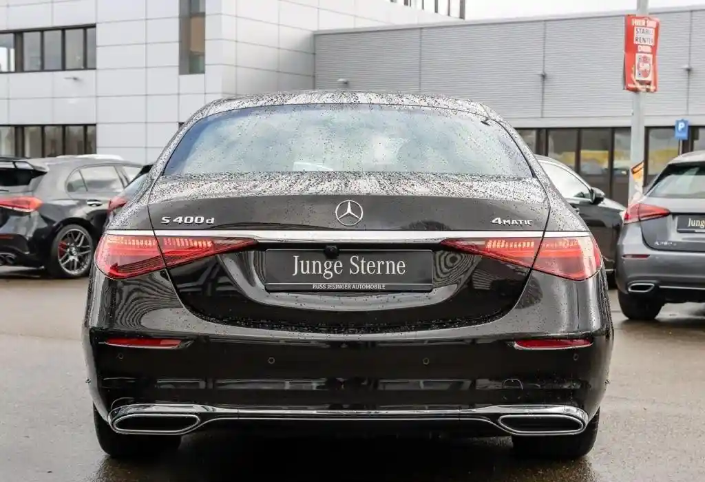 Mercedes-Benz S 400