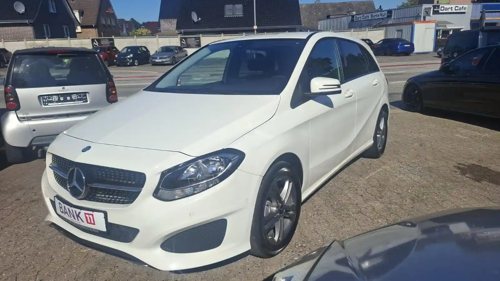 Mercedes-Benz B 220