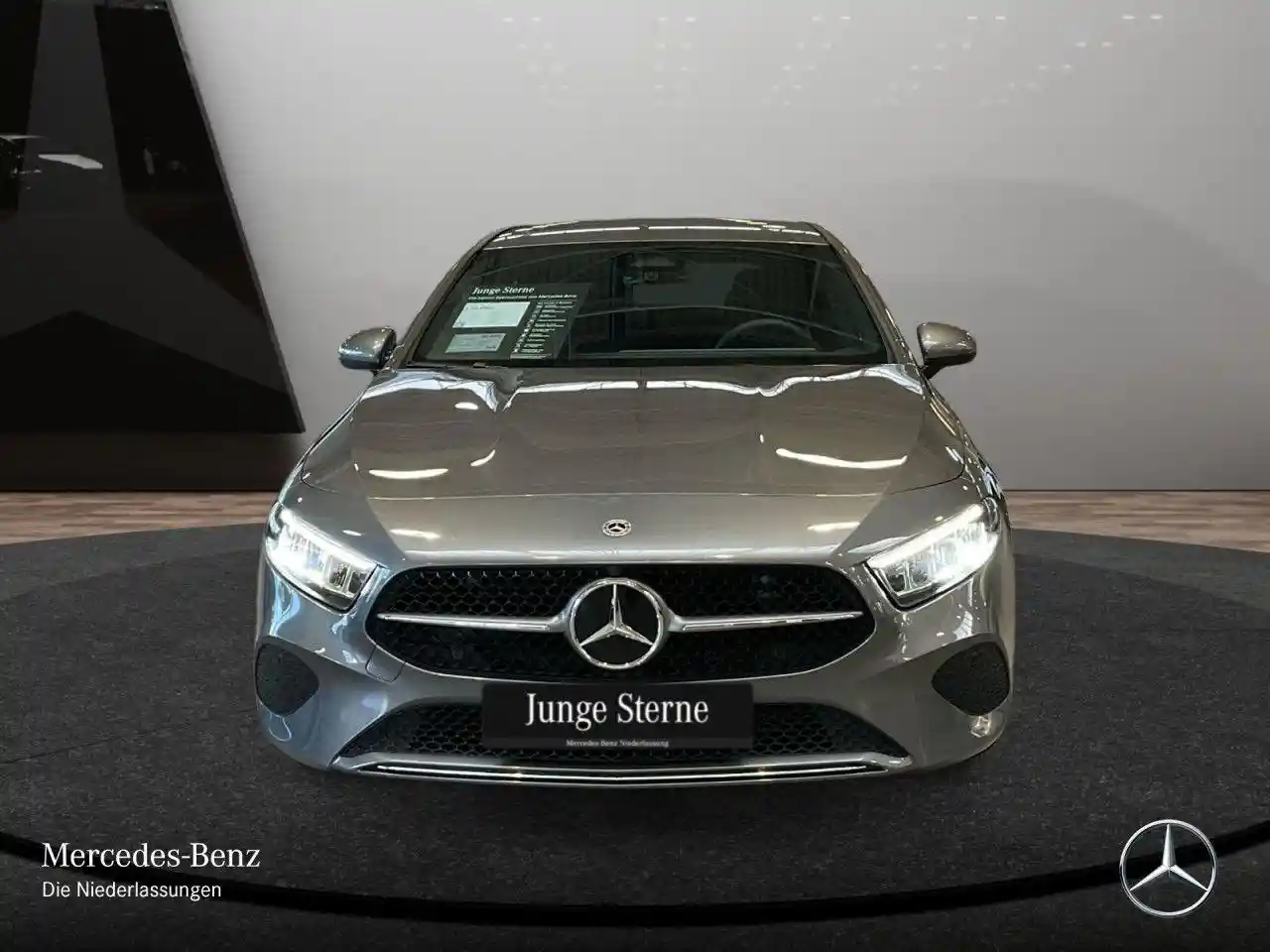 Mercedes-Benz A 220