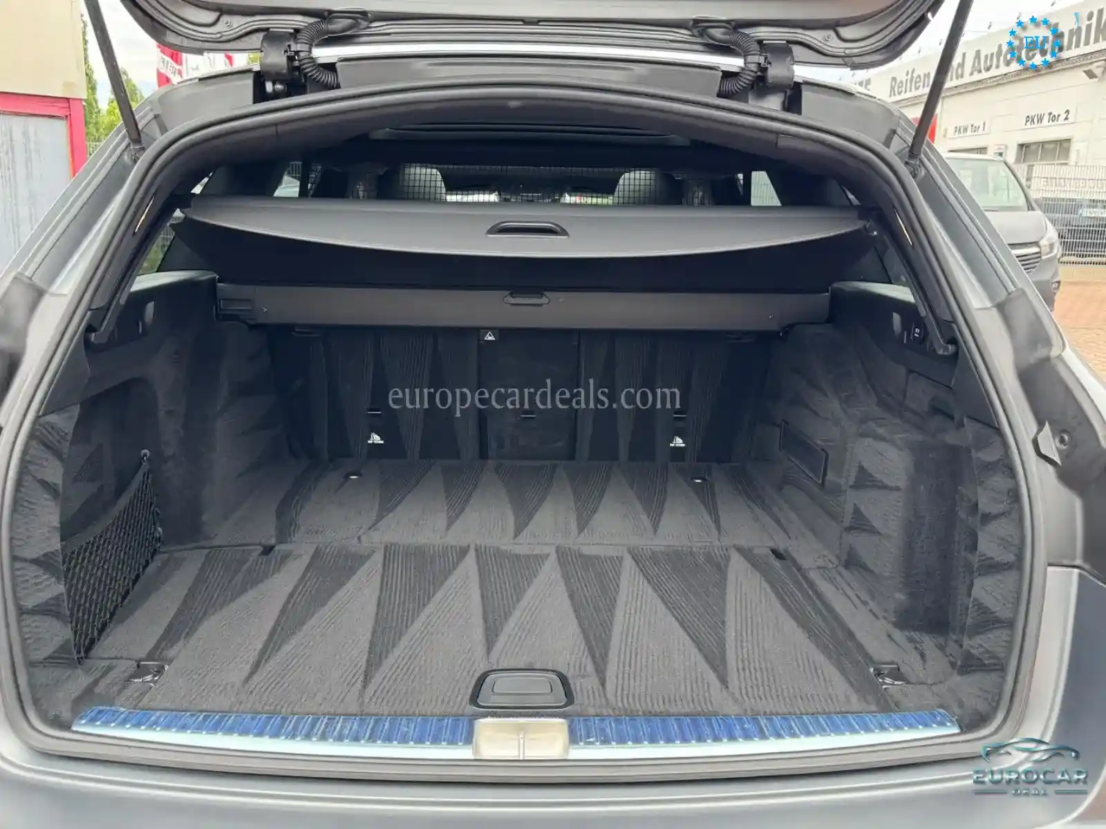 Mercedes-Benz E 43 AMG