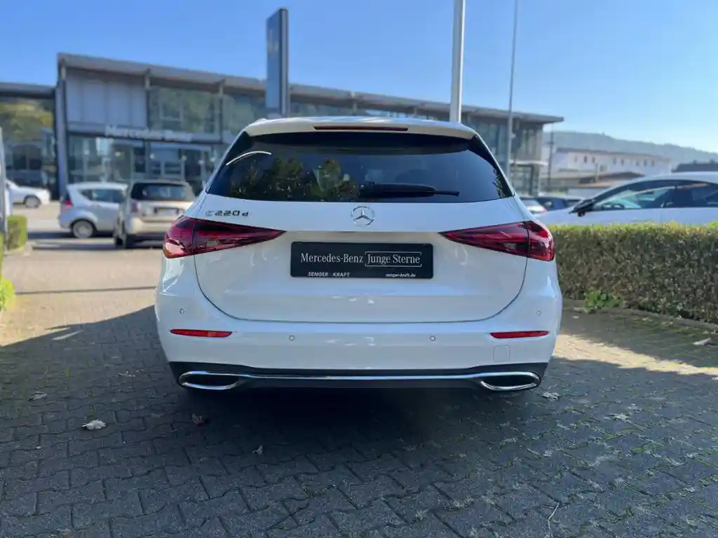Mercedes-Benz C 220