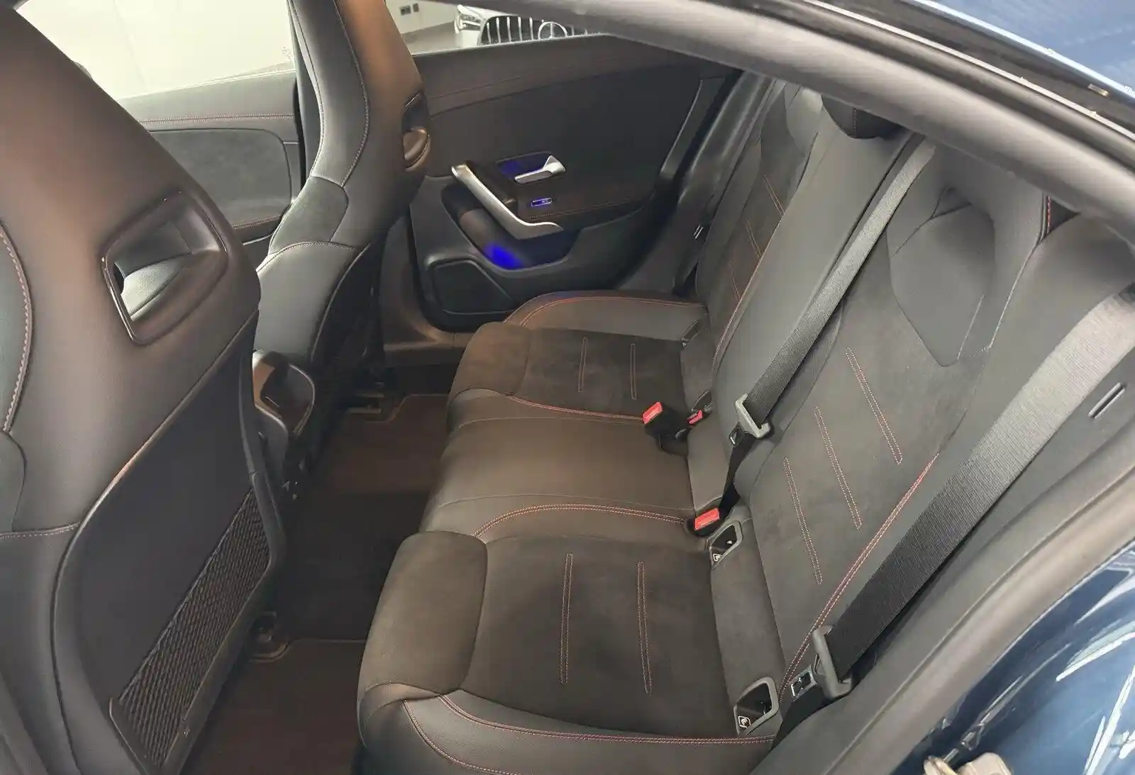 Mercedes-Benz CLA 180