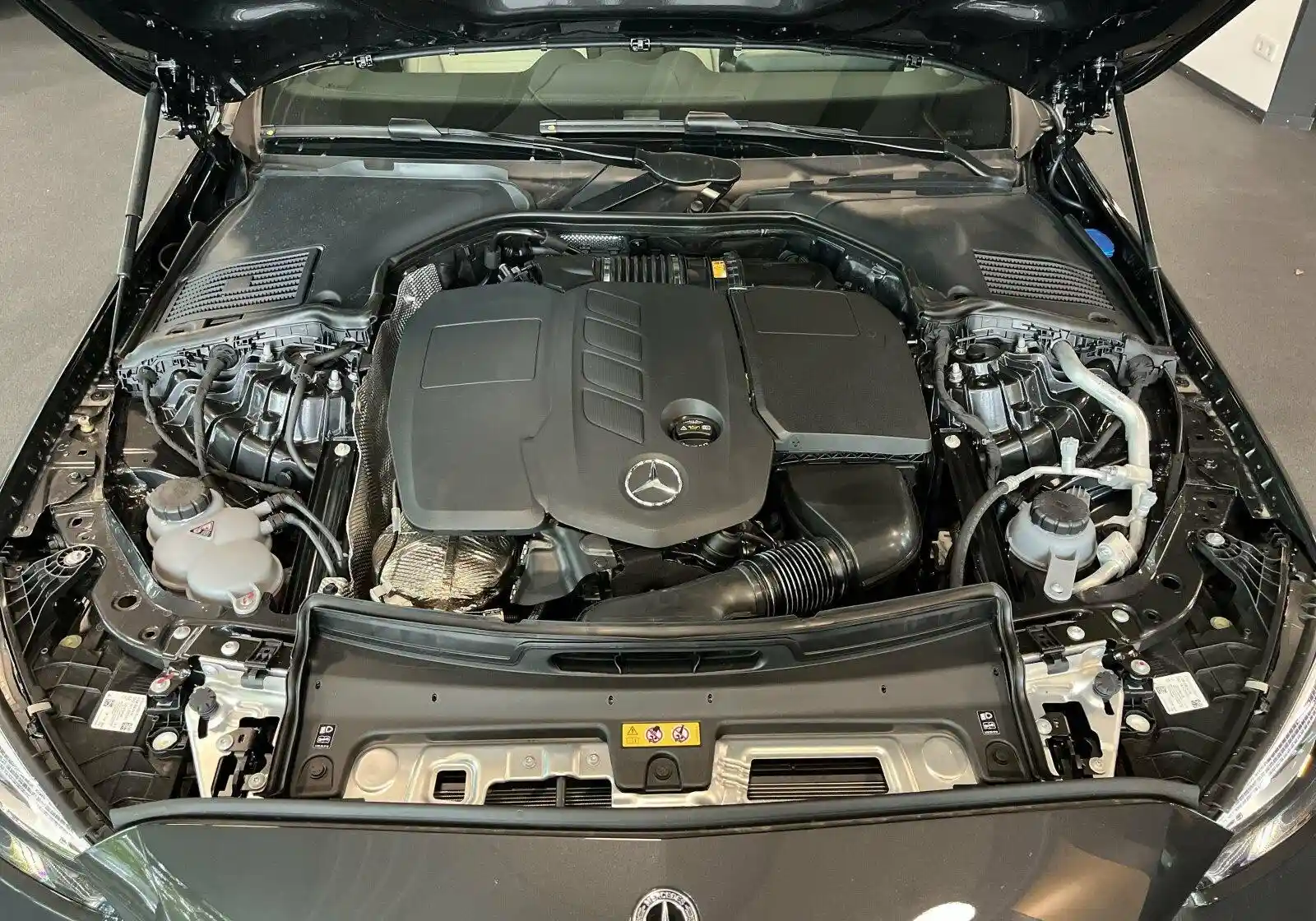 Mercedes-Benz C 220