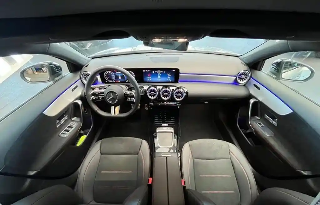 Mercedes-Benz A 250