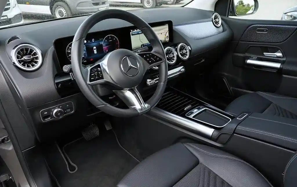 Mercedes-Benz B 200