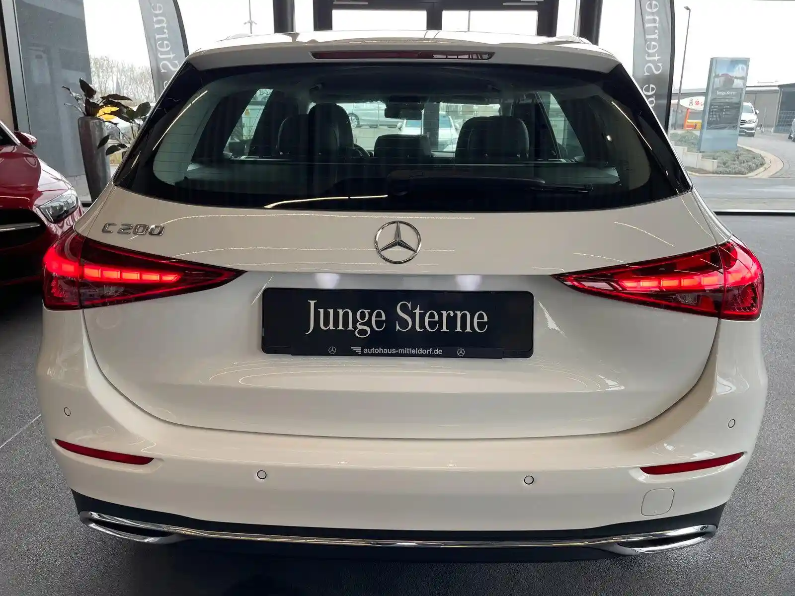 Mercedes-Benz C 200