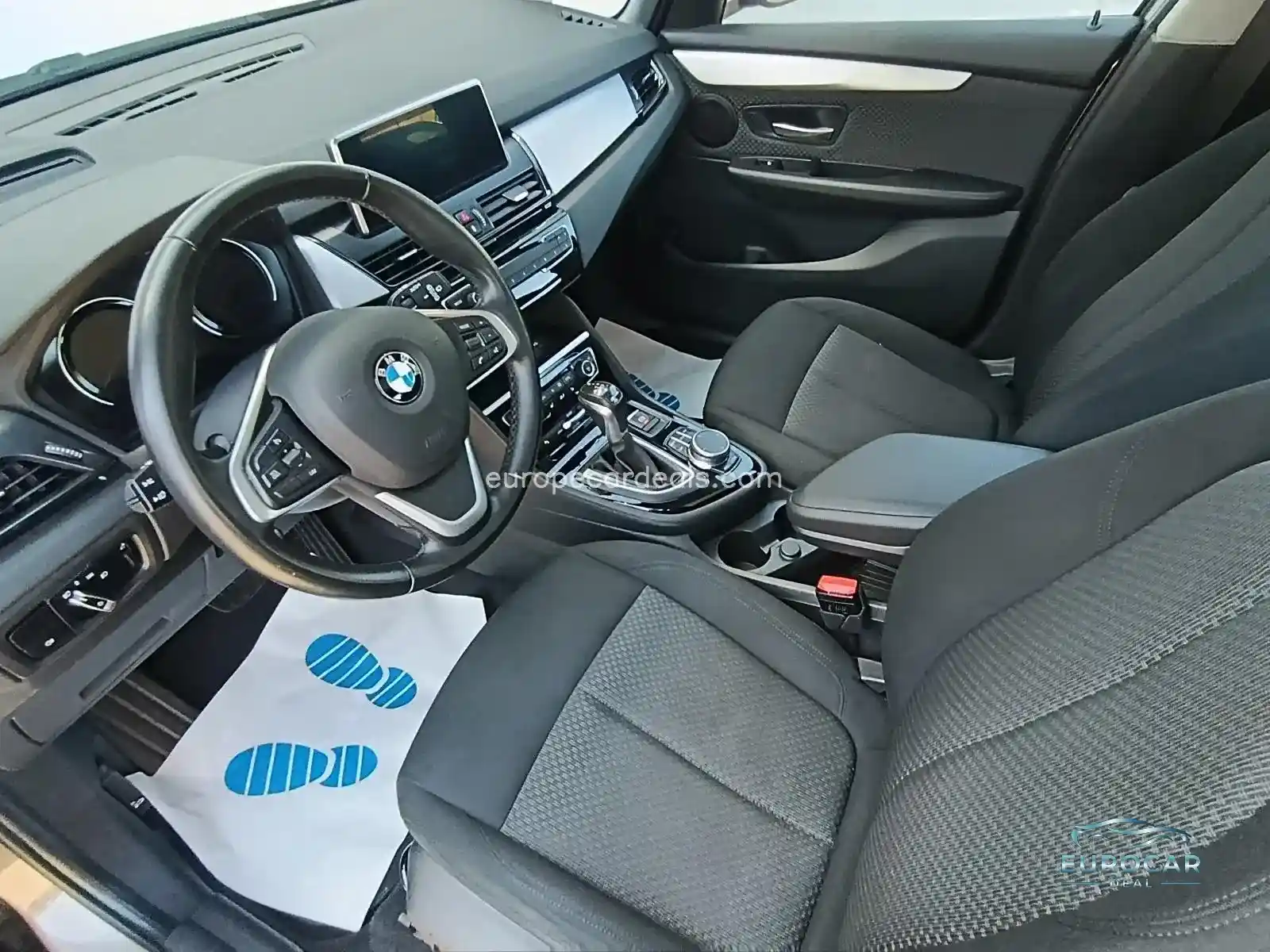 BMW 225