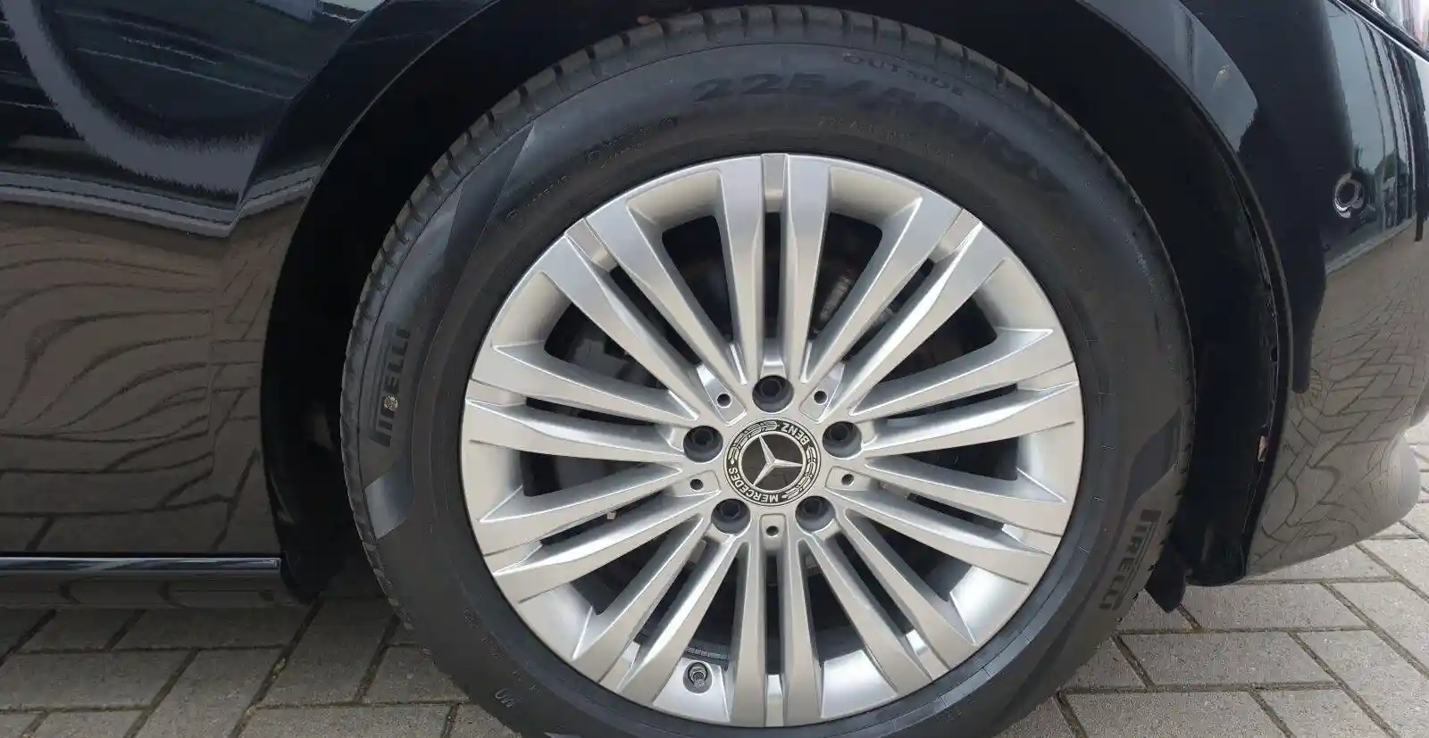 Mercedes-Benz C 180