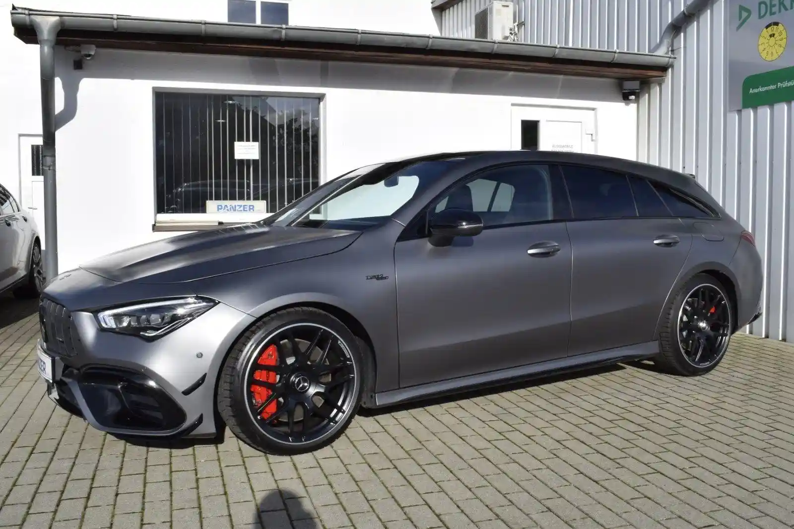 Mercedes-Benz CLA 45 AMG Shooting Brake