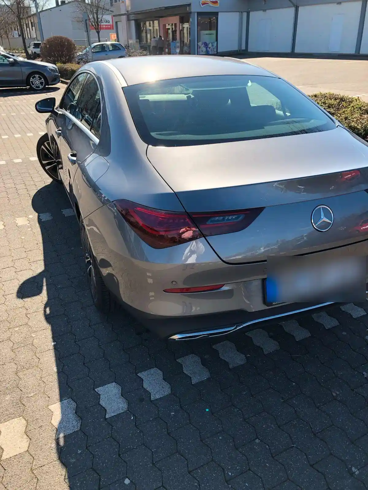 Mercedes-Benz CLA 180