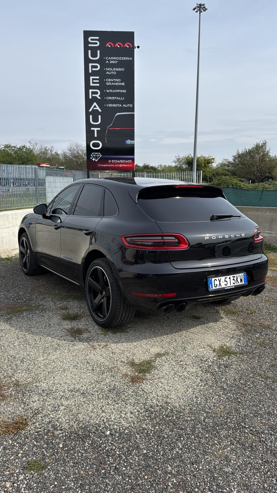 Porsche Macan