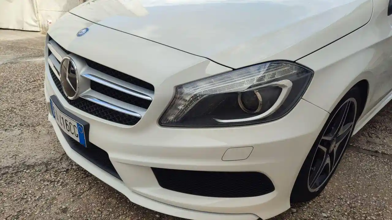 Mercedes-Benz A 180
