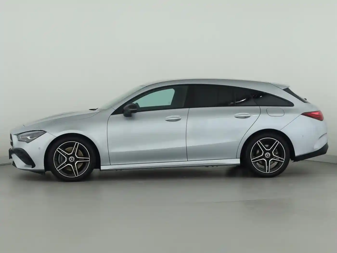 Mercedes-Benz CLA 200 Shooting Brake