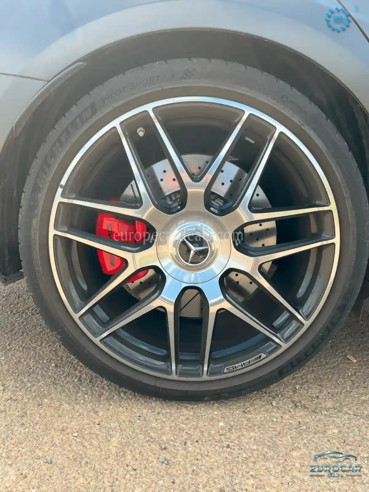 Mercedes-Benz E 63 AMG