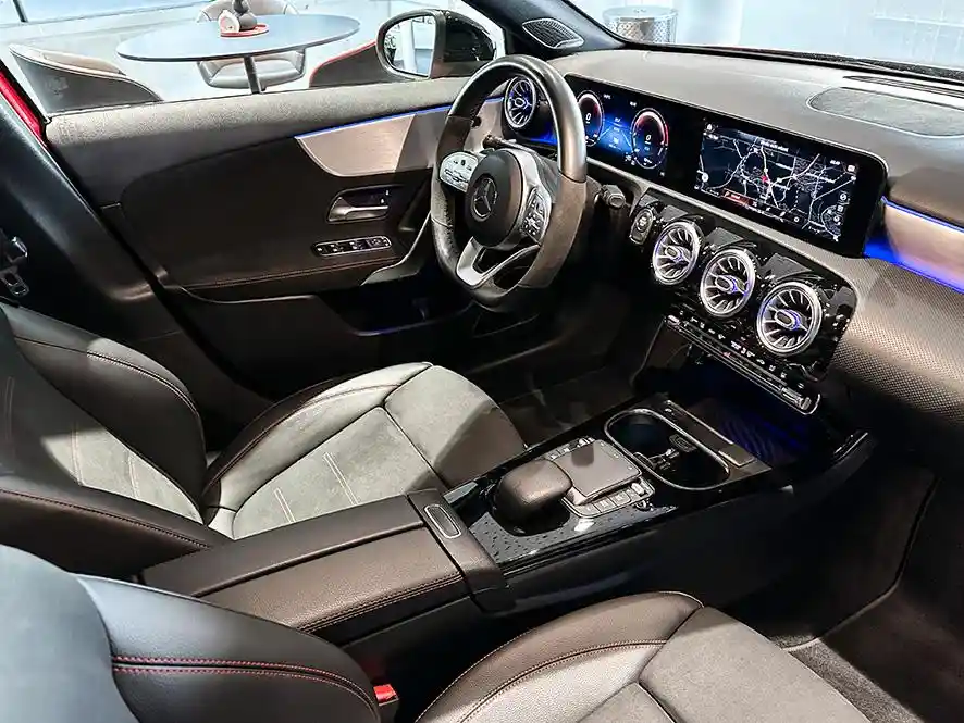 Mercedes-Benz A 250