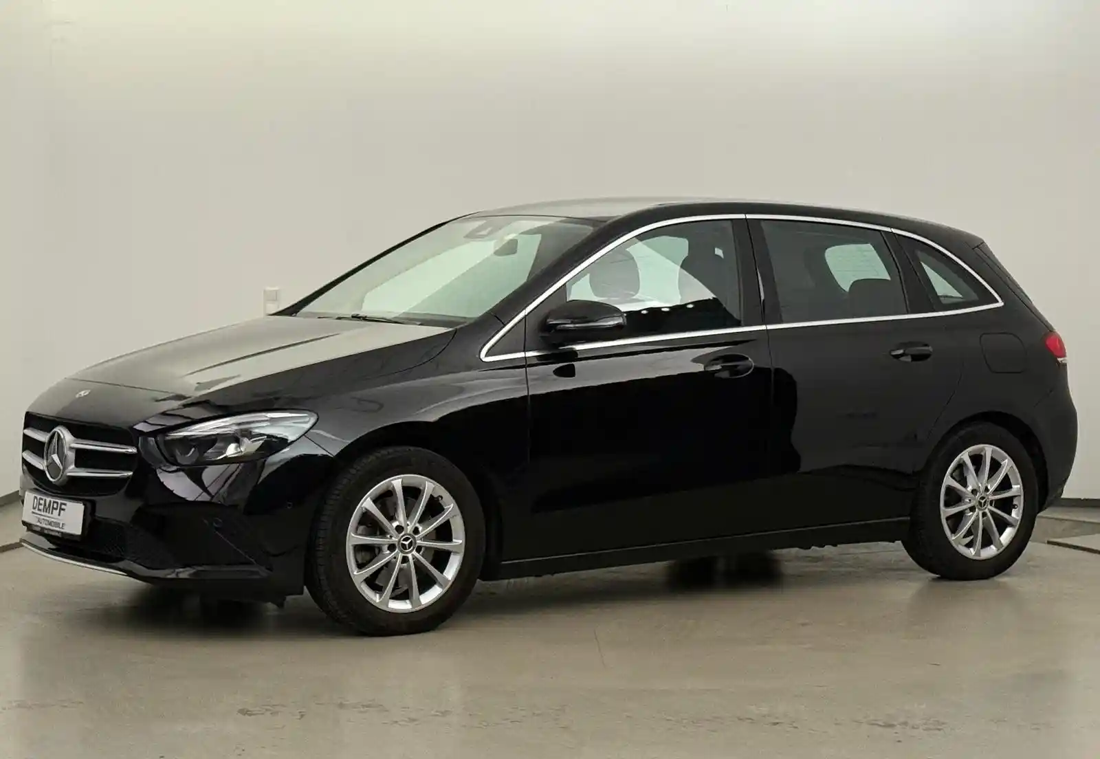 Mercedes-Benz B 220