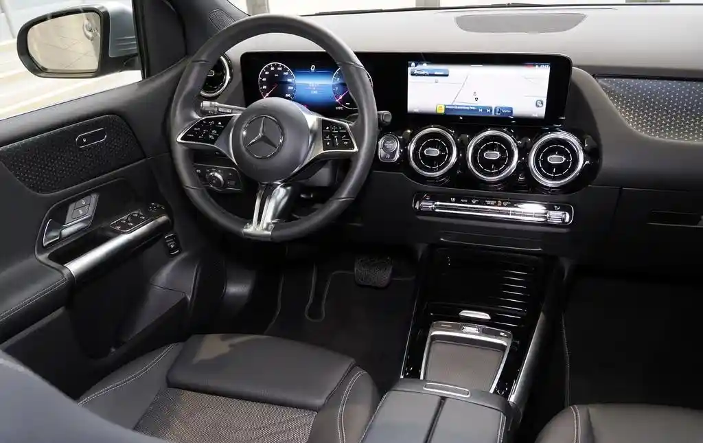 Mercedes-Benz B 200