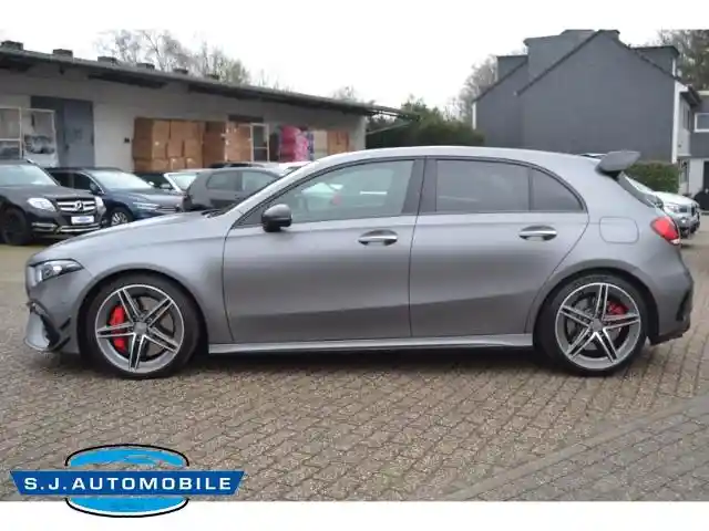 Mercedes-Benz A 45 AMG