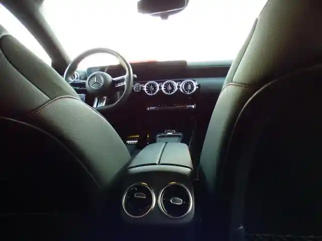 Mercedes-Benz CLA 200 Shooting Brake