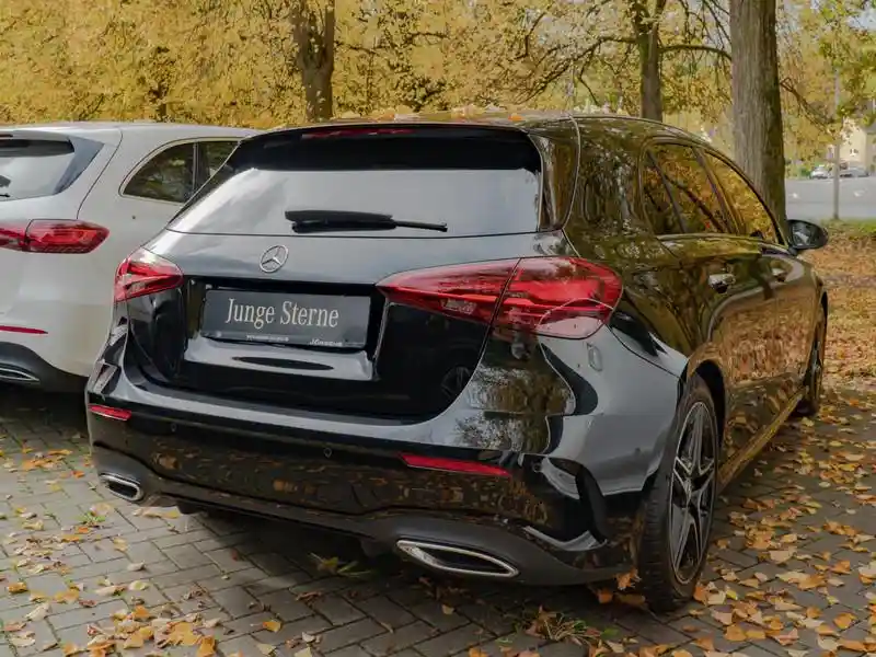 Mercedes-Benz A 220