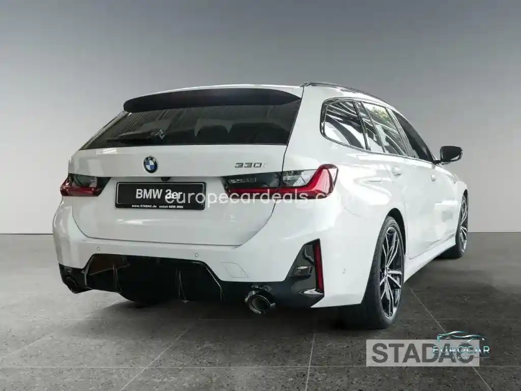 BMW 330