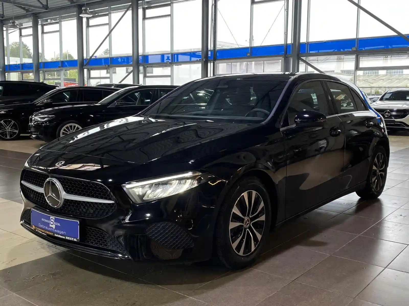 Mercedes-Benz A 180