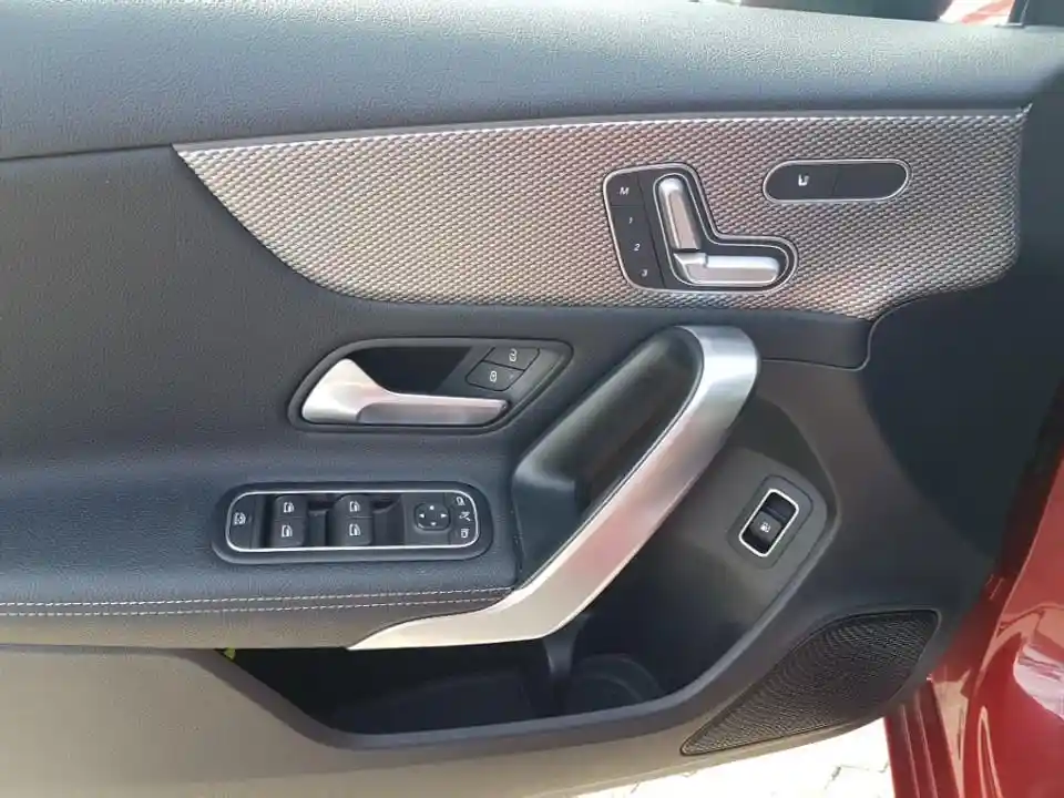 Mercedes-Benz A 250