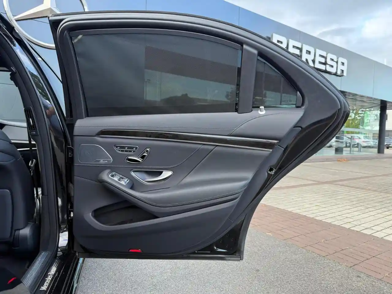 Mercedes-Benz S 400