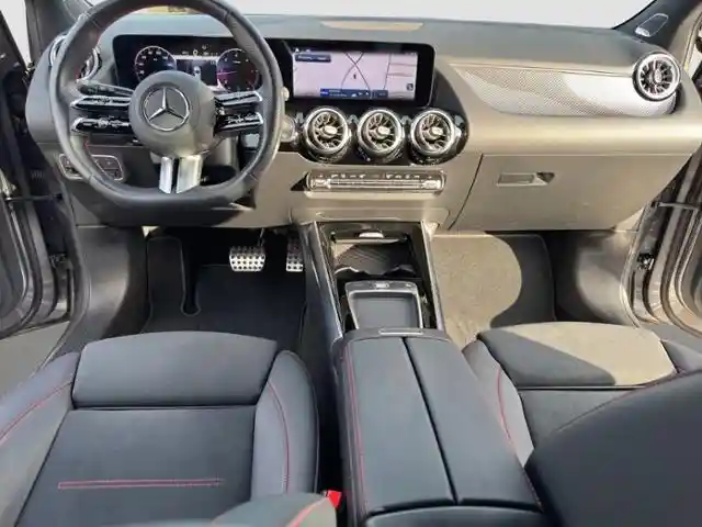 Mercedes-Benz B 220