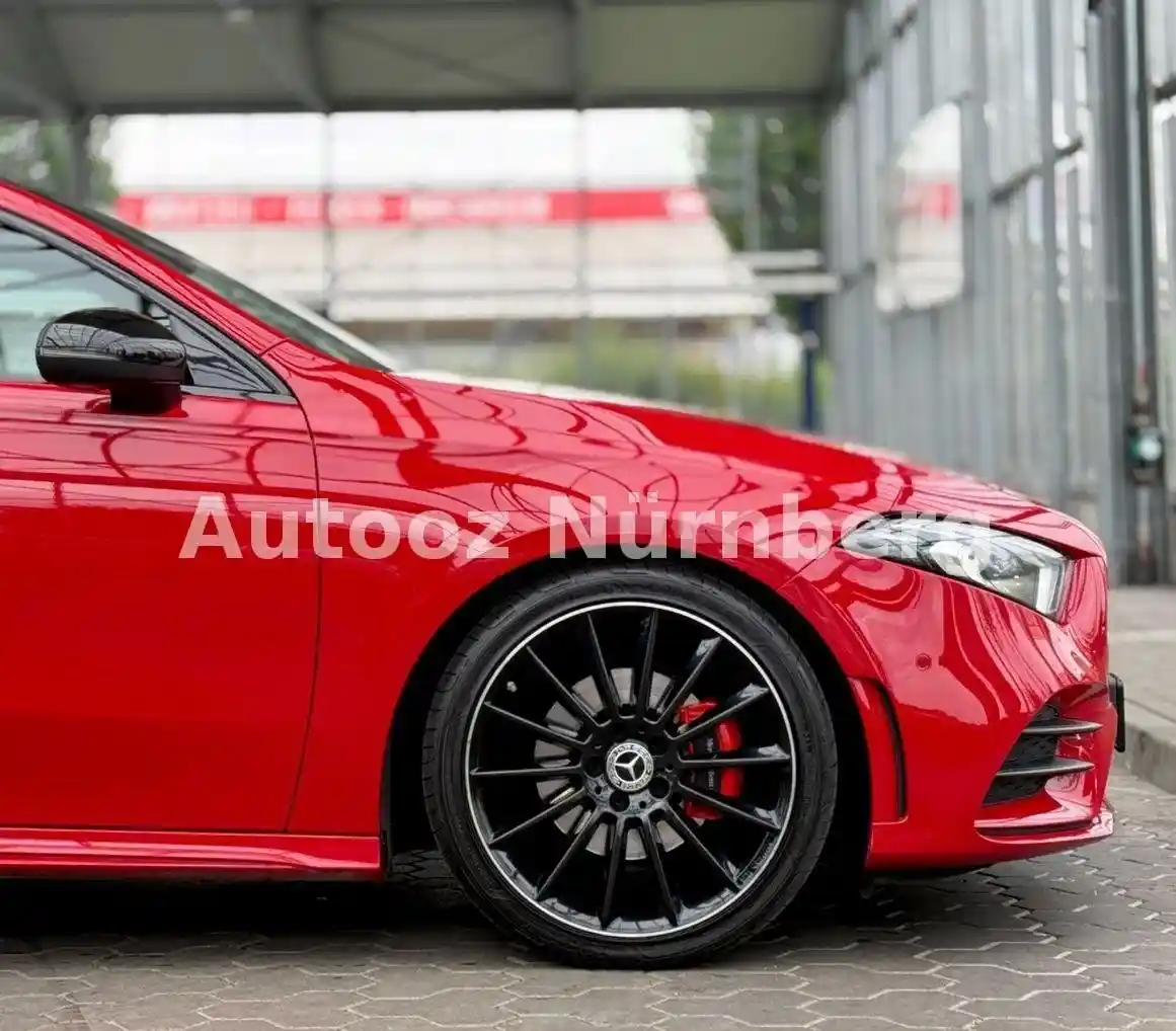 Mercedes-Benz A 200