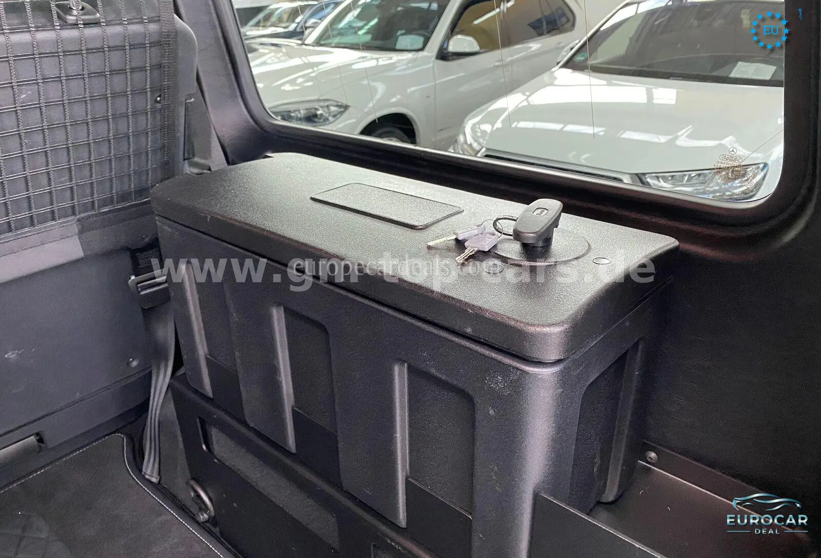 Mercedes-Benz G 500