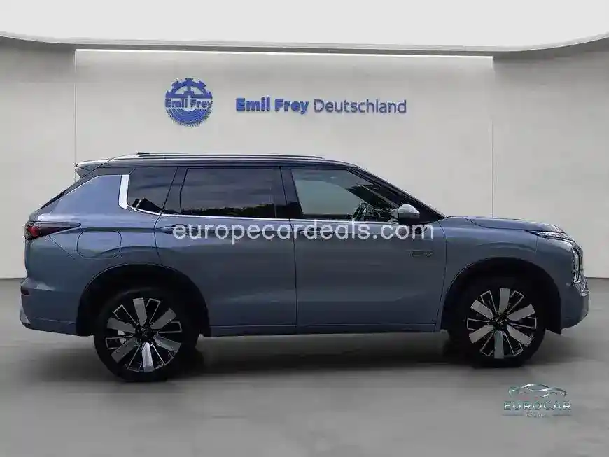 Mitsubishi Plug-in Hybrid Outlander