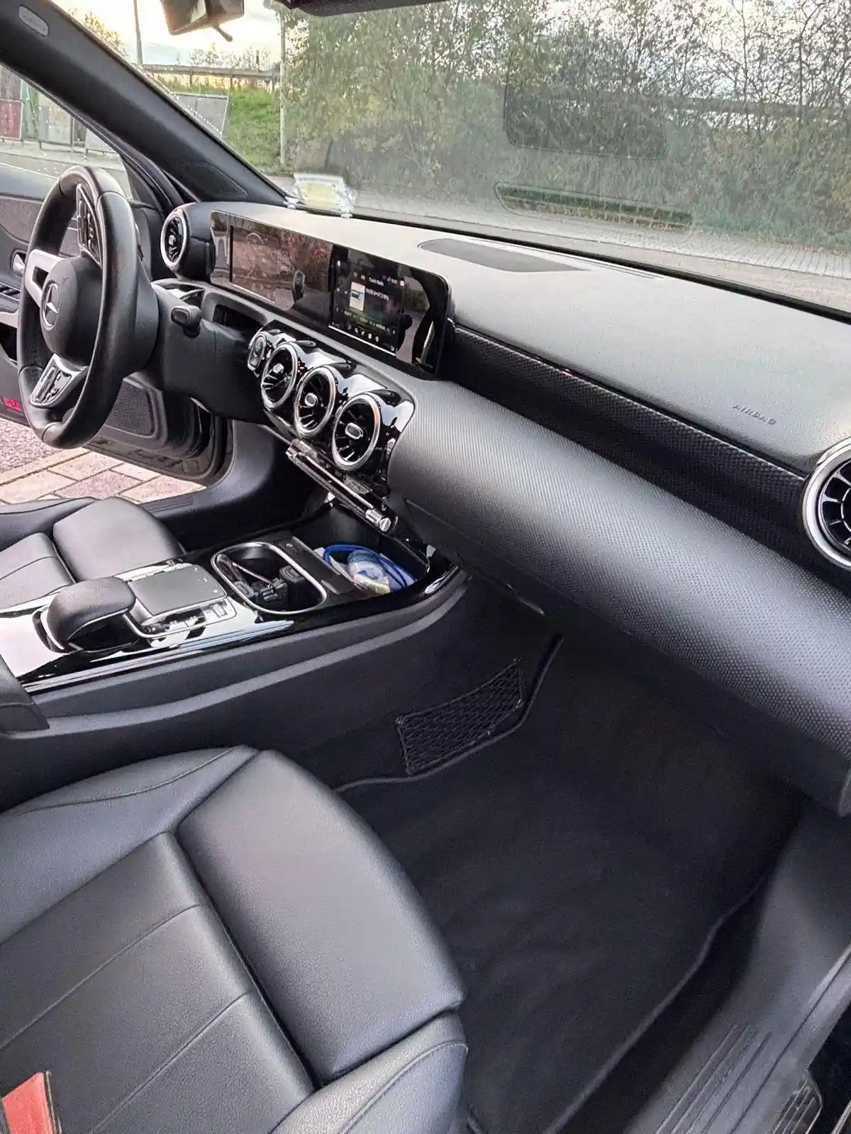 Mercedes-Benz A 220