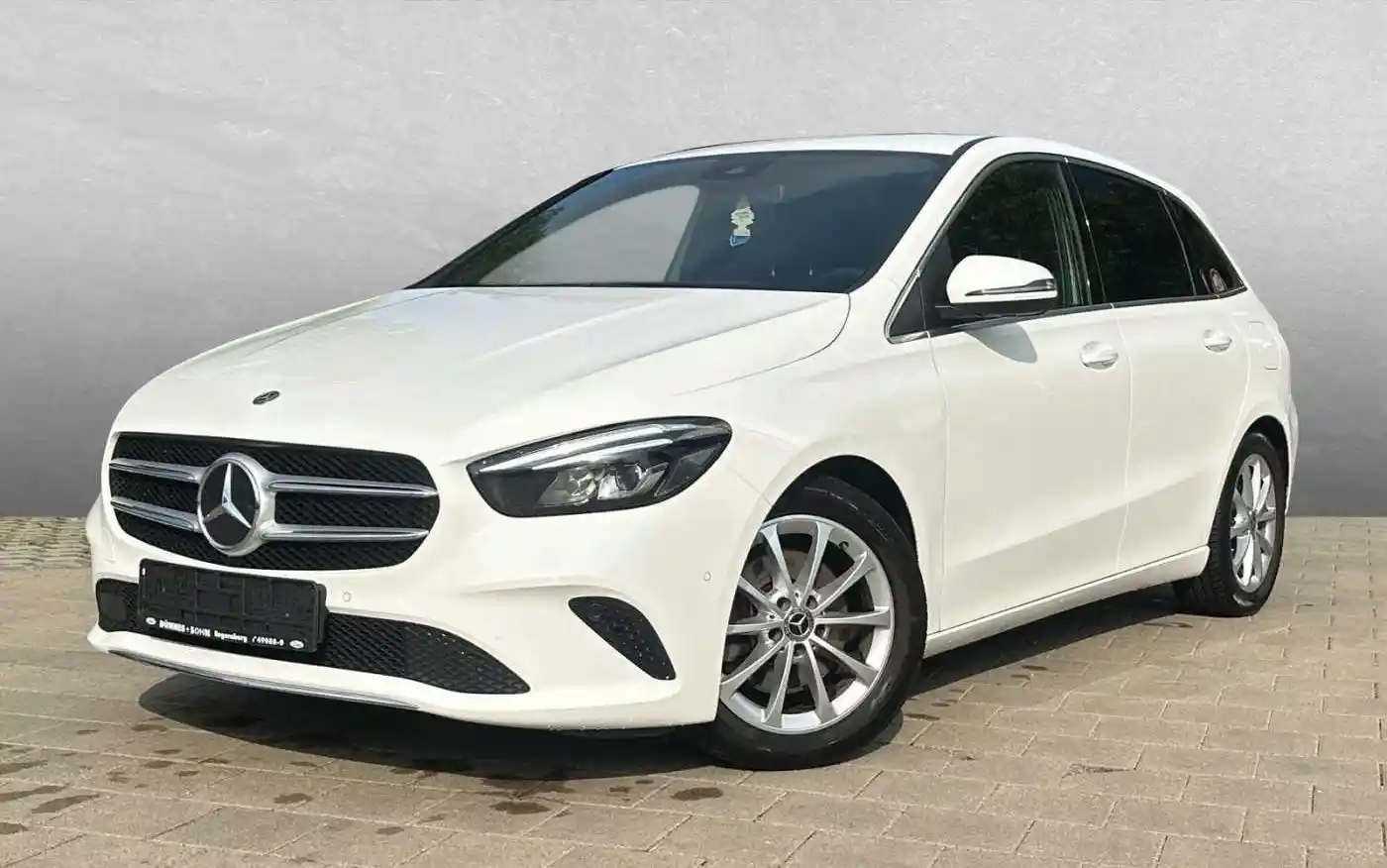 Mercedes-Benz B 220