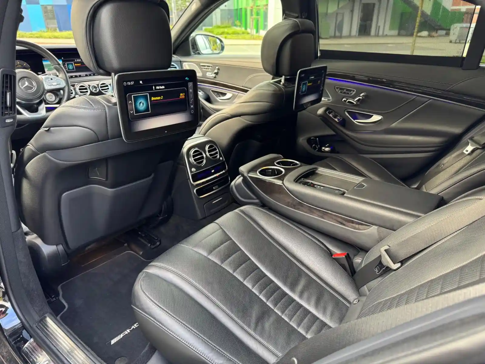 Mercedes-Benz S 400