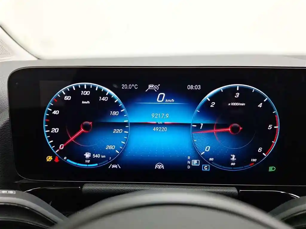 Mercedes-Benz B 220