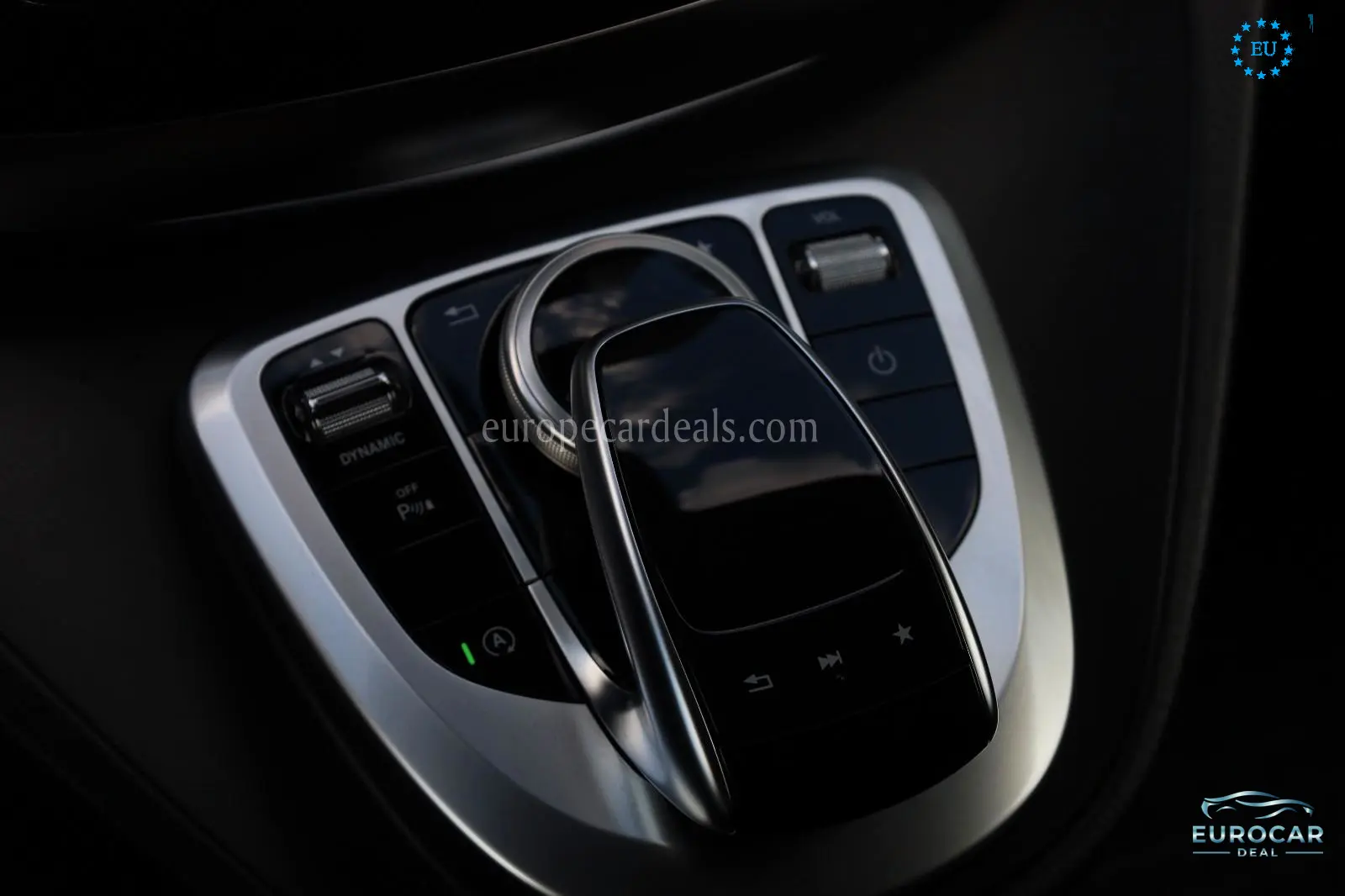 Mercedes-Benz V 220