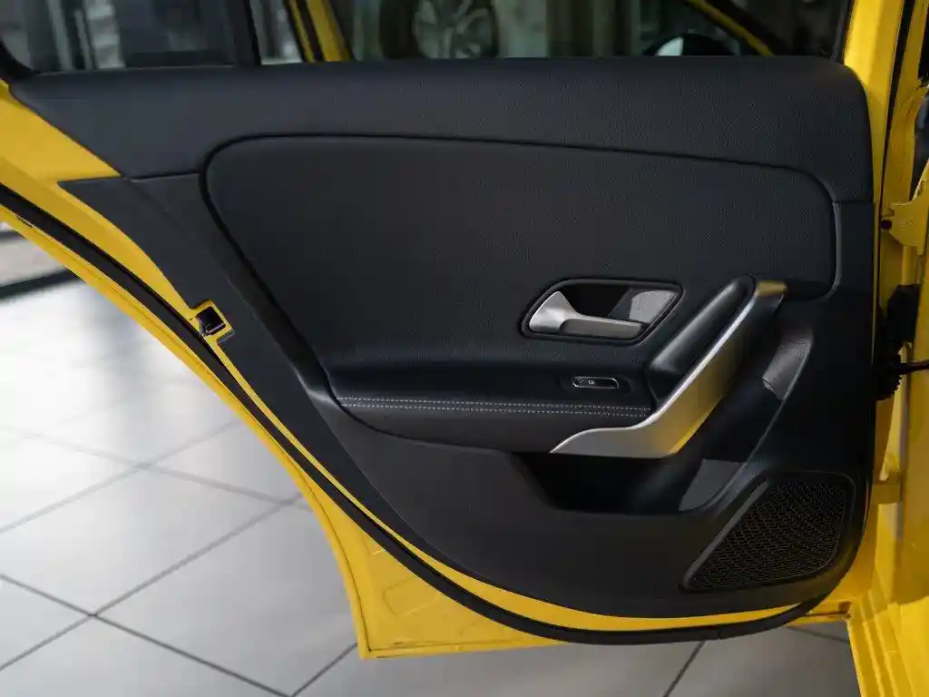 Mercedes-Benz A 250