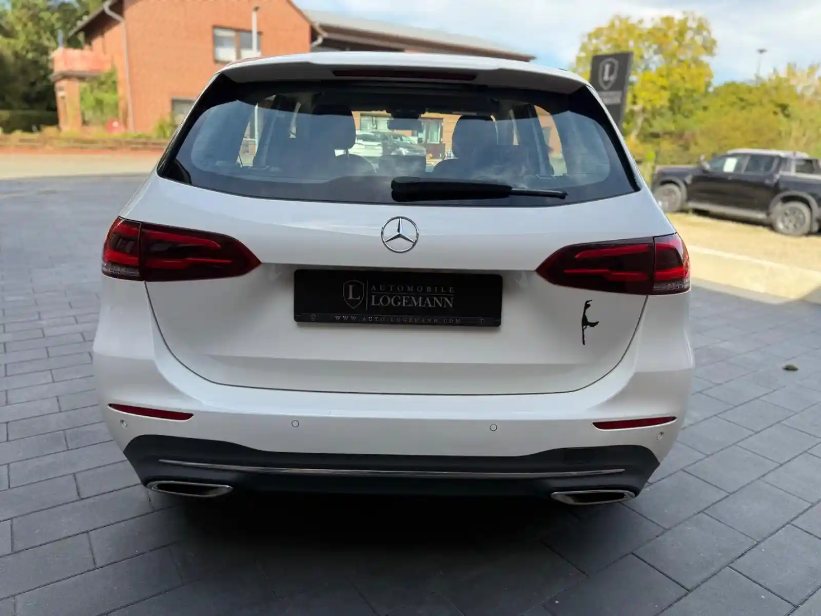 Mercedes-Benz B 200