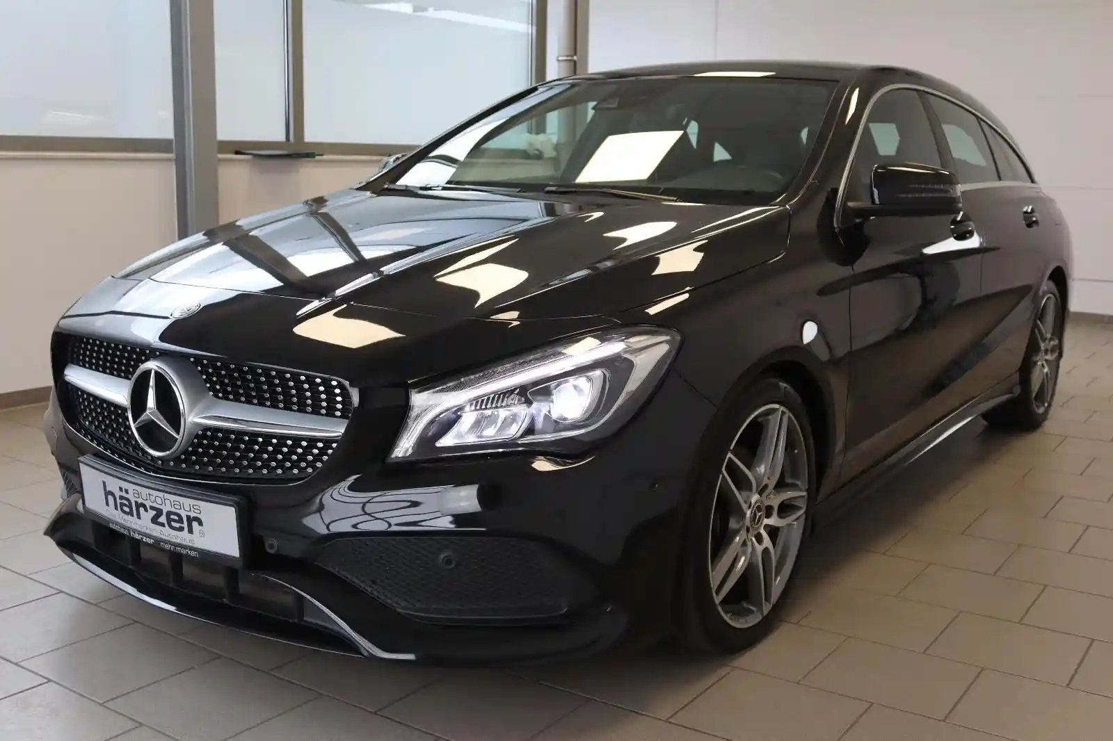 Mercedes-Benz CLA 200 Shooting Brake