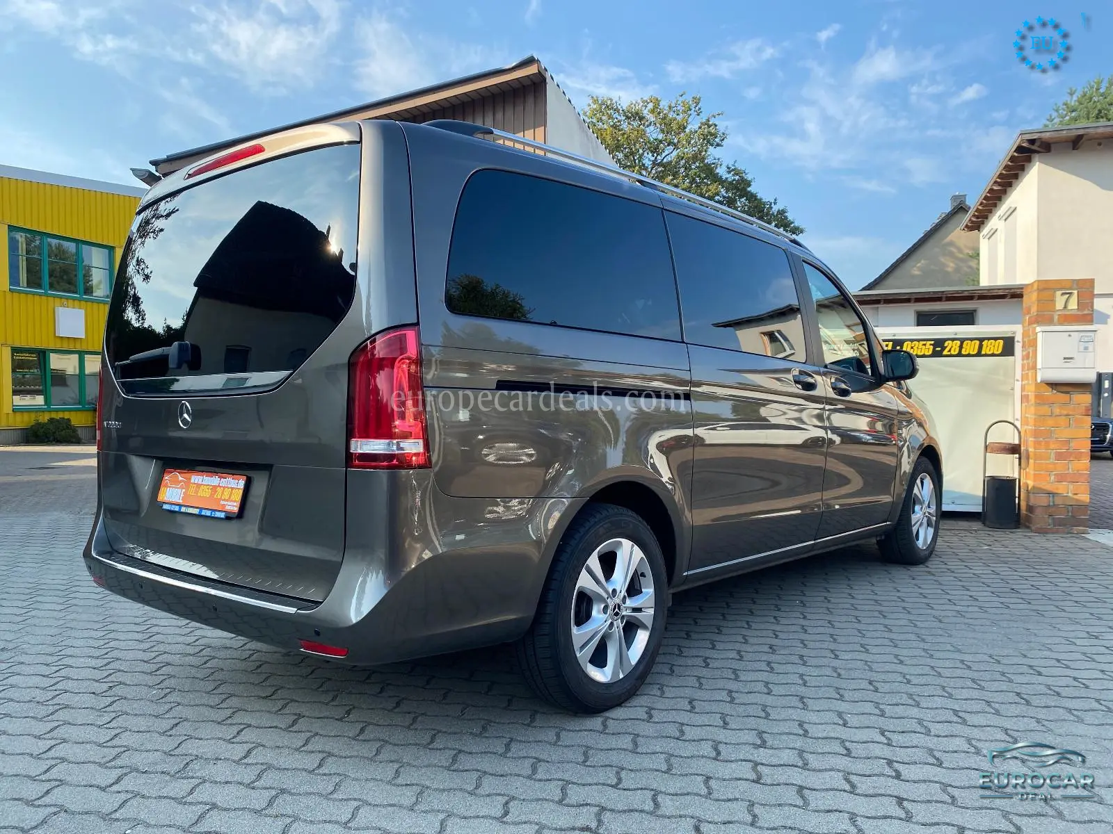 Mercedes-Benz V 220