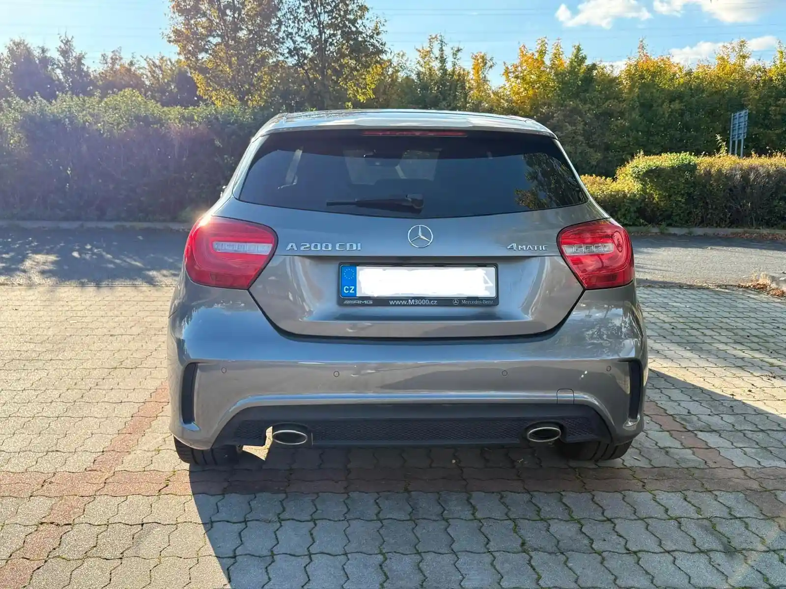 Mercedes-Benz A 200