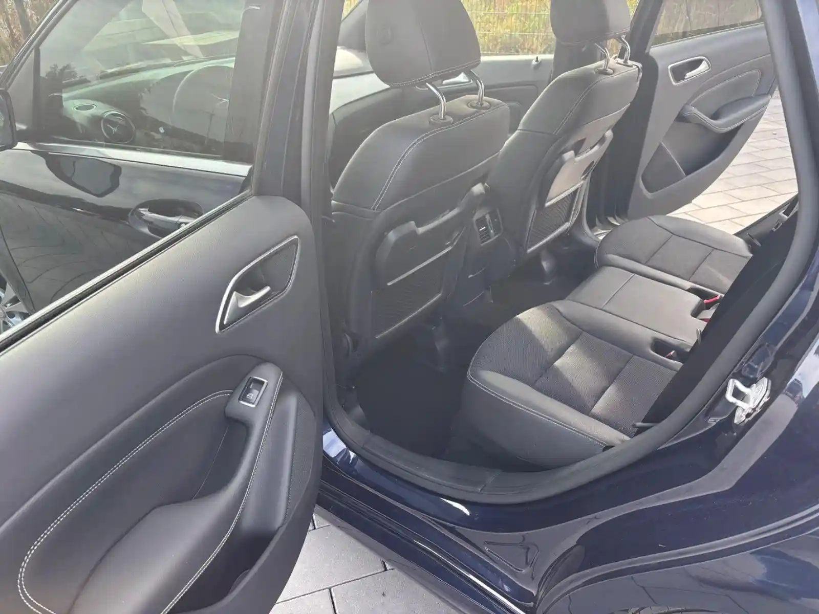 Mercedes-Benz B 200