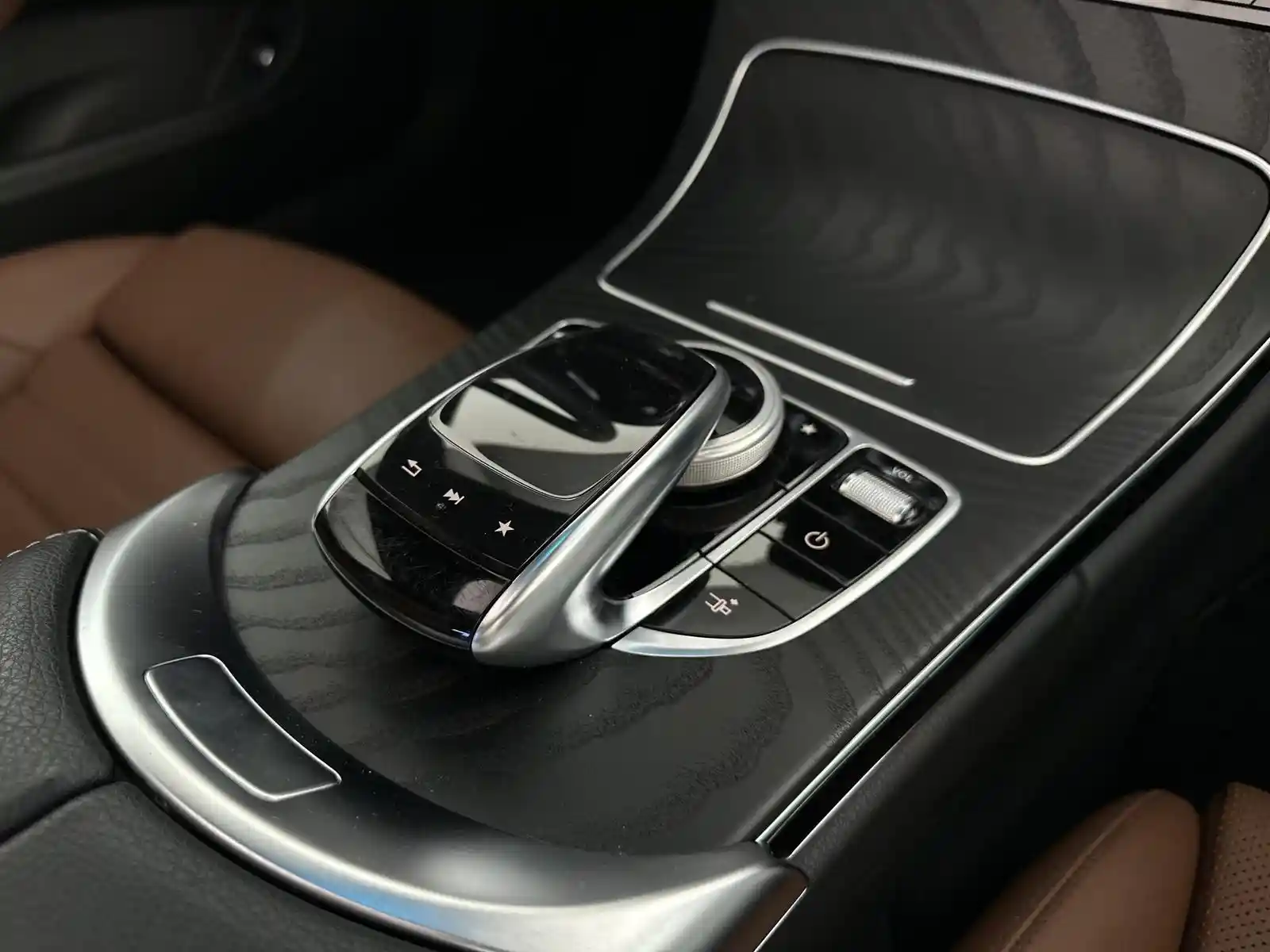 Mercedes-Benz C 400